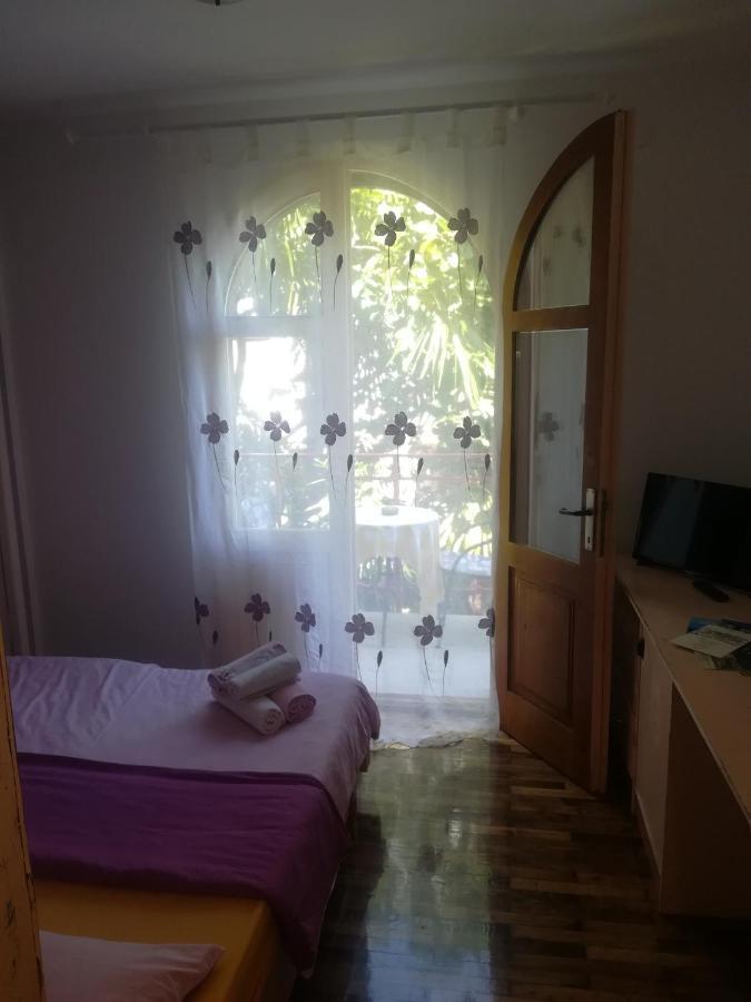 Romantic Room With Balcony لوفغان المظهر الخارجي الصورة