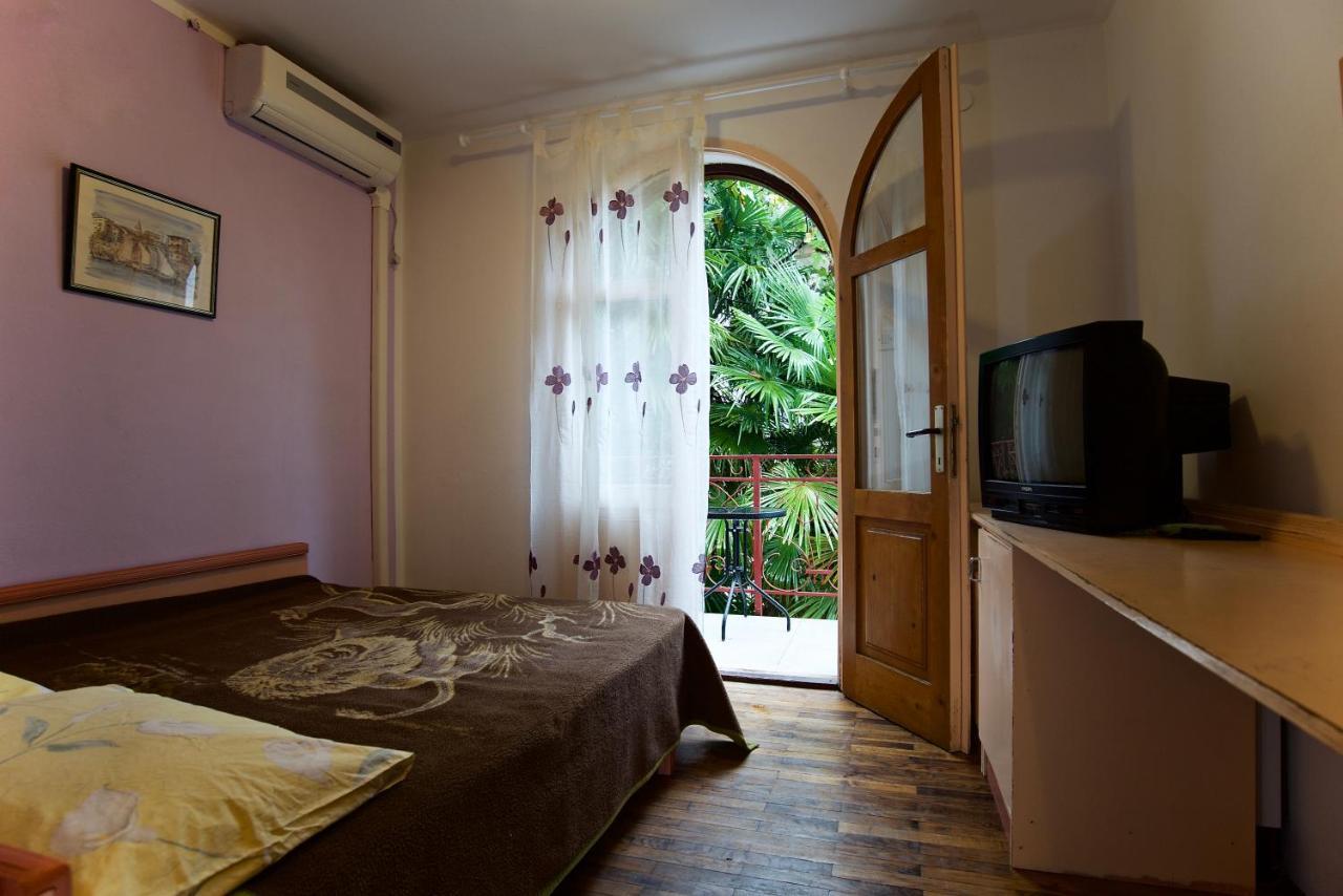 Romantic Room With Balcony لوفغان المظهر الخارجي الصورة